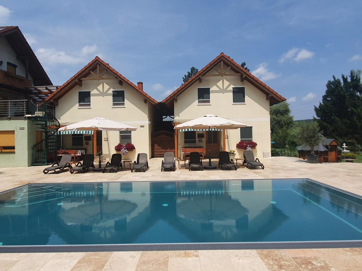 Ferienanlage Beatrix Stegersbach Ngoại thất bức ảnh