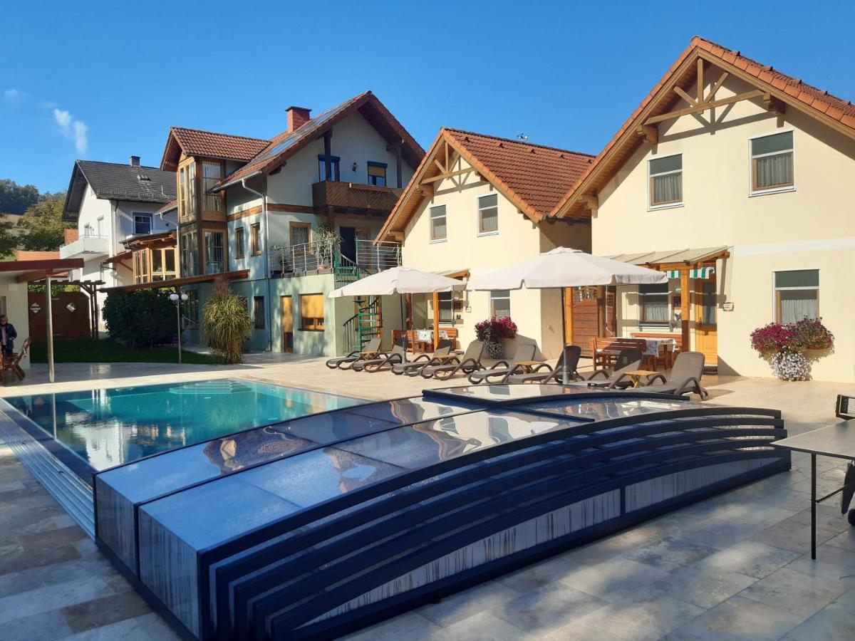Ferienanlage Beatrix Stegersbach Ngoại thất bức ảnh